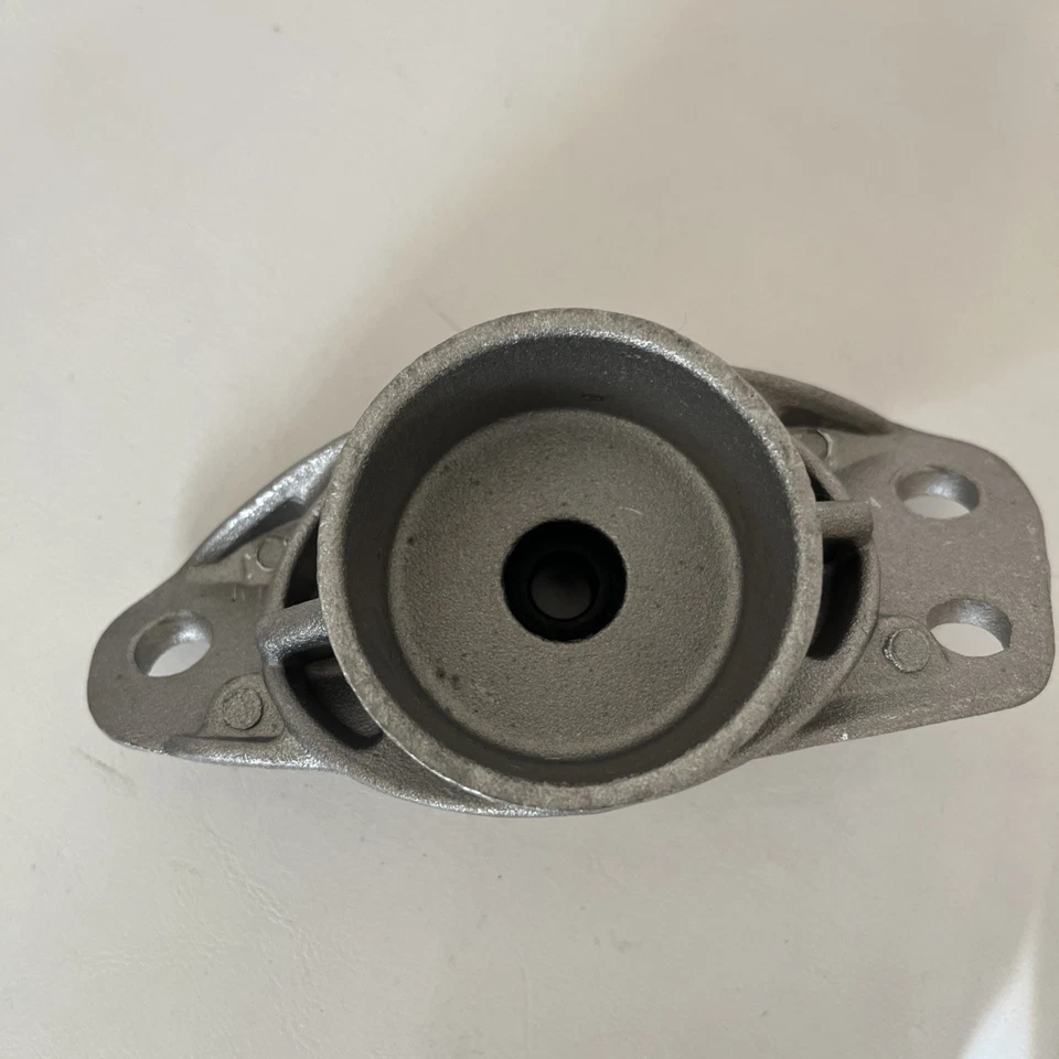 Audi A3 Q3 TT | Seat Leon  | VW Monroe MK203 Rear Suspension Strut Support Mount - Image 3 of 4