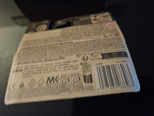Matchbox 2025 2016 Nissan Sentra 91/125 e Rosso 9/100 entrambe le auto spedizione combinata - Foto 4 di 5