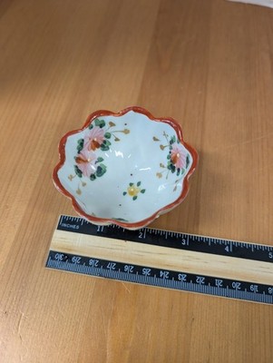Vtg Porcelain 3 Footed Small  Dish Gold Gild Hand Painted