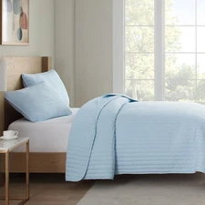 Arkwright King Quilt Set - Soft Brushed Lightweight Microfiber Bedspread Cove...