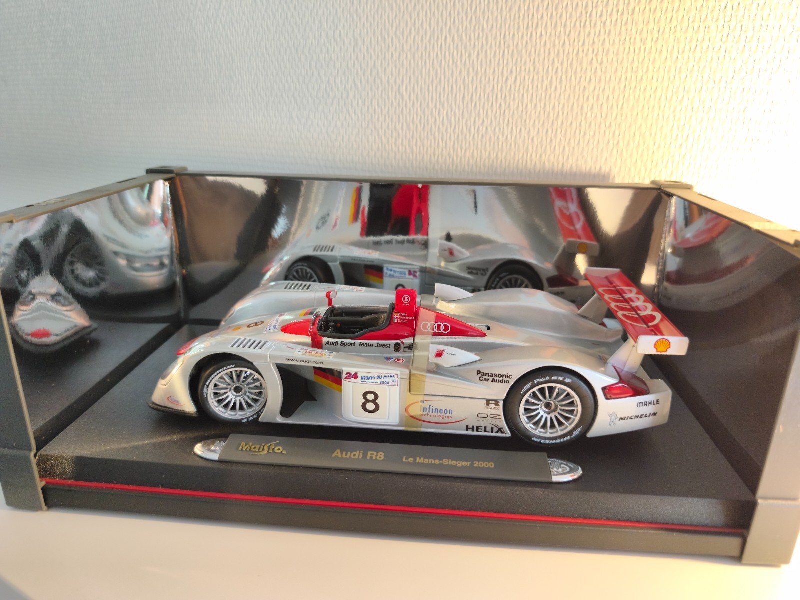 Audi R8 Le Mans Sieger 2000 Maisto 1:18 l'émotion de la victoire automobile