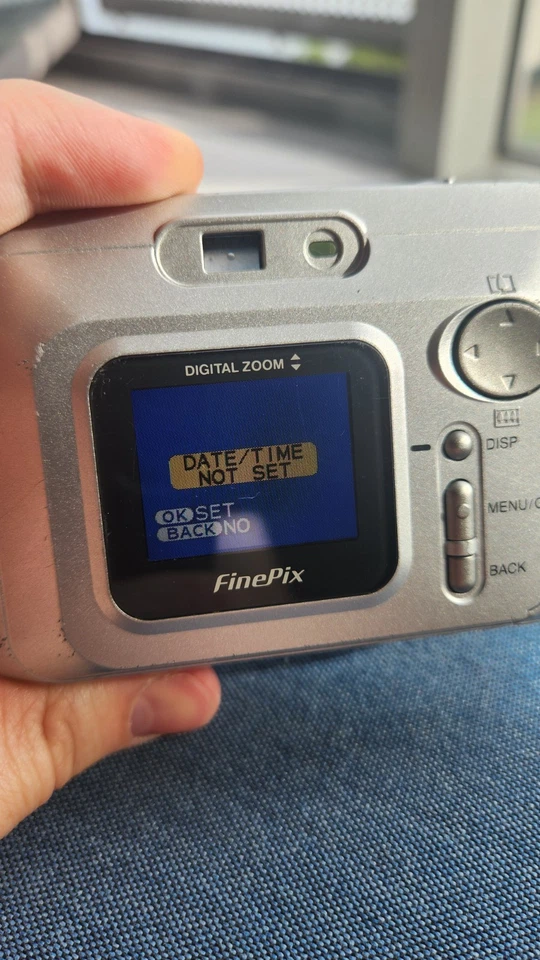 Fujifilm FinePix A202, photo 3 of 5