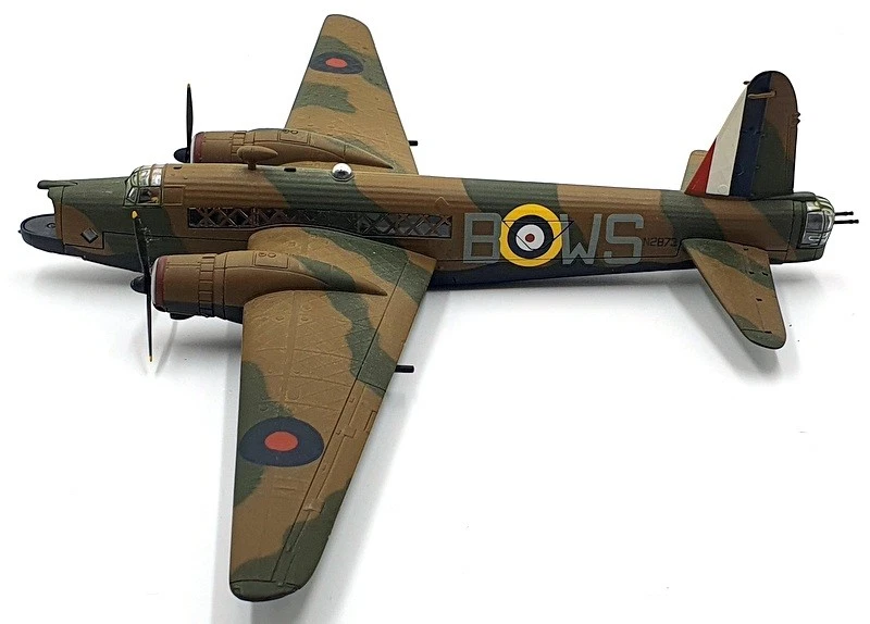 Corgi 1/72 scale diecast  AA34801 Vickers Wellington MK1.A RAF Honnington 1939 - Image 3 of 4