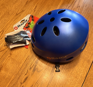 Razor Multi-Sport Helmet - Blue Multi-Sport Protective Helmet 8+ Youth