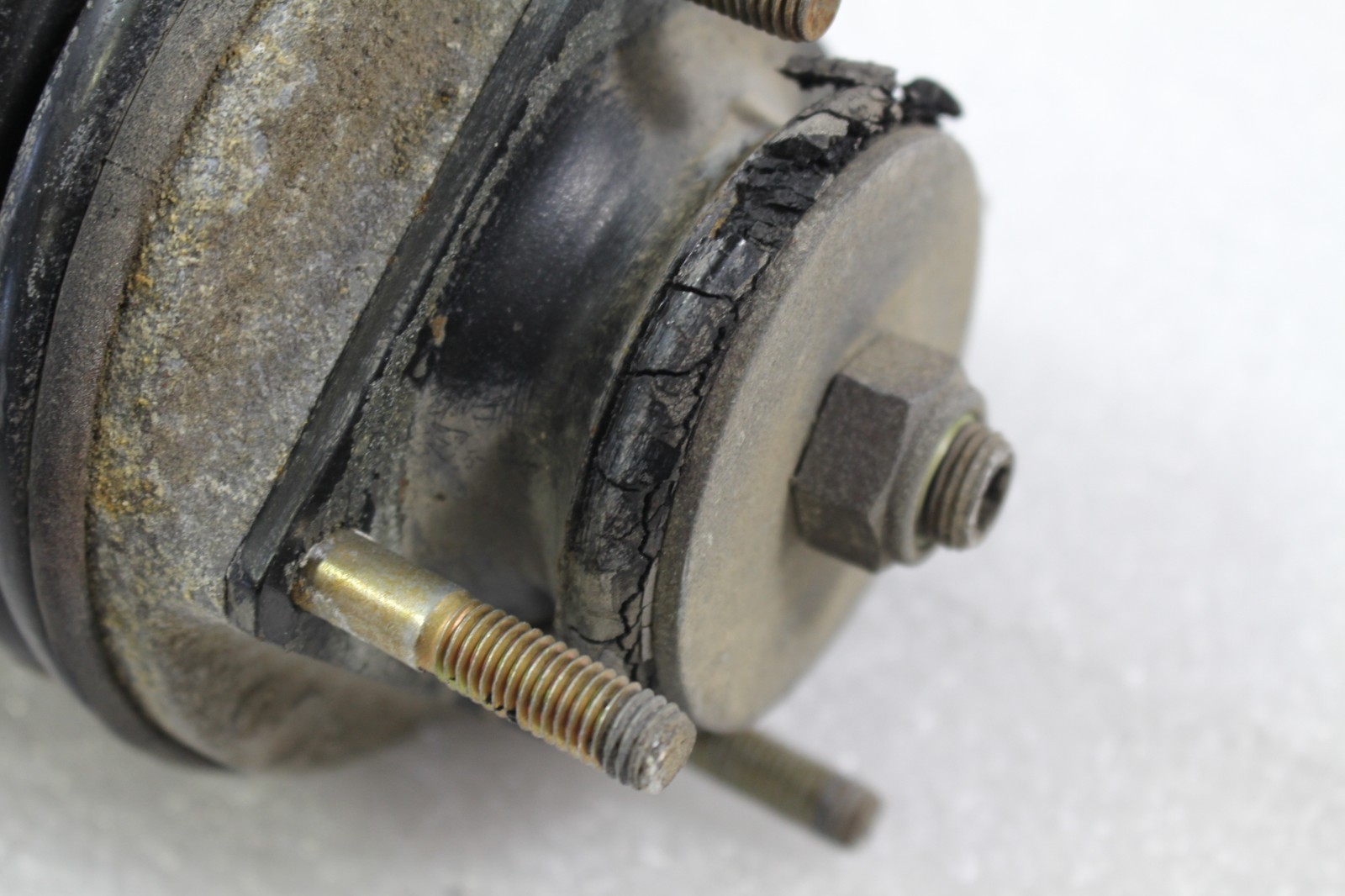Ferrari Mondial, Front Shock Absorber, Bad Rubber, Used, P/N 116411, 114727
