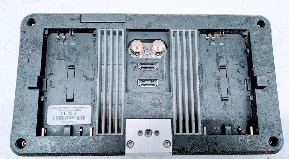 SmallHD 7-inch 702 Lite HDMI / SDI On-Camera Monitor - Image 2 of 4