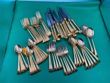Viners of Sheffield Stainless Steel GOLD 63 pc Set Service for 8/12 ++