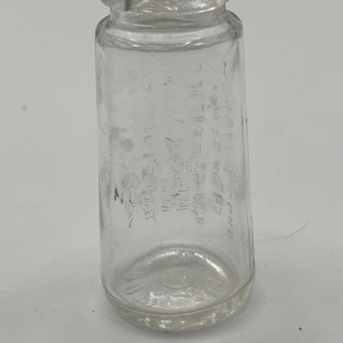 Vintage Set Of 3 Small Old Glass Bottles - Picture 8 of 17