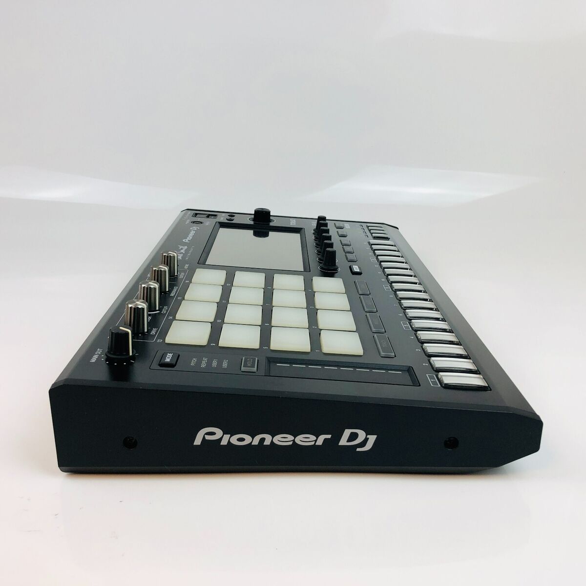 Pioneer DJ TORAIZ SP-16 Pro DJ and Production Sampler Dave Pioneer DJ TORAIZ SP-16 Pro DJ and Production Sampler Dave