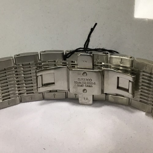 New Seiko, Black Dial, 1N00-0FY0, 360474, Stainless Steel Polished, New Battery - Picture 6 of 9