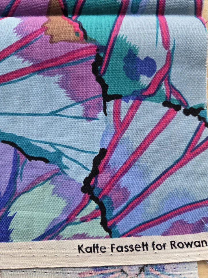 Kaffe Fassett Rowan Westminster 莲花叶织物蓝色原版 15 x 44 — 第 2/4 张图片