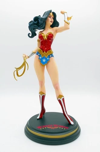 McFarlane Wonder Woman 9.2” by J. Scott Campbell Limited Edition /  2 STATUE LOT