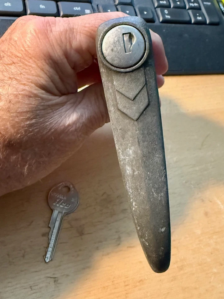 1939 1940 1941 BUICK PONTIAC OLDS REAR TRUNK DECK LID LOCKING HANDLE ROD RAT - Image 3 of 4