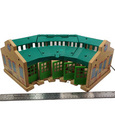 2017 Thomas The Train Tidmouth Station Roundhouse Engine Shed Mattel