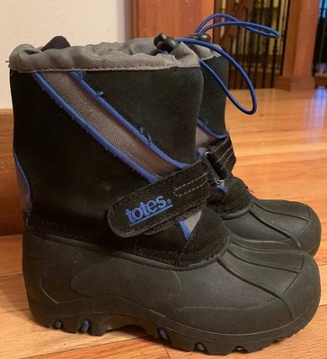 totes boys snow boots