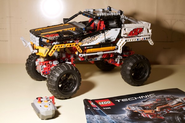 LEGO Technic 4x4 Crawler Set 9398 I 2012     
