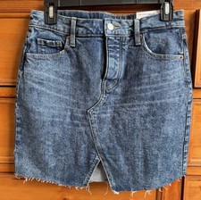 Old Navy Denim Skirt Size 2 Blue Raw Hem - NEW