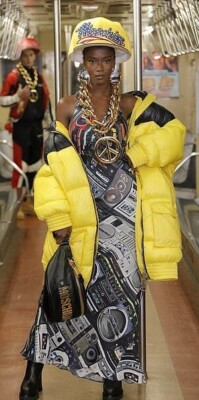 AW20 MOSCHINO Couture Jeremy Scott OVERSIZED GIGANTIC SNAPBACK HAT