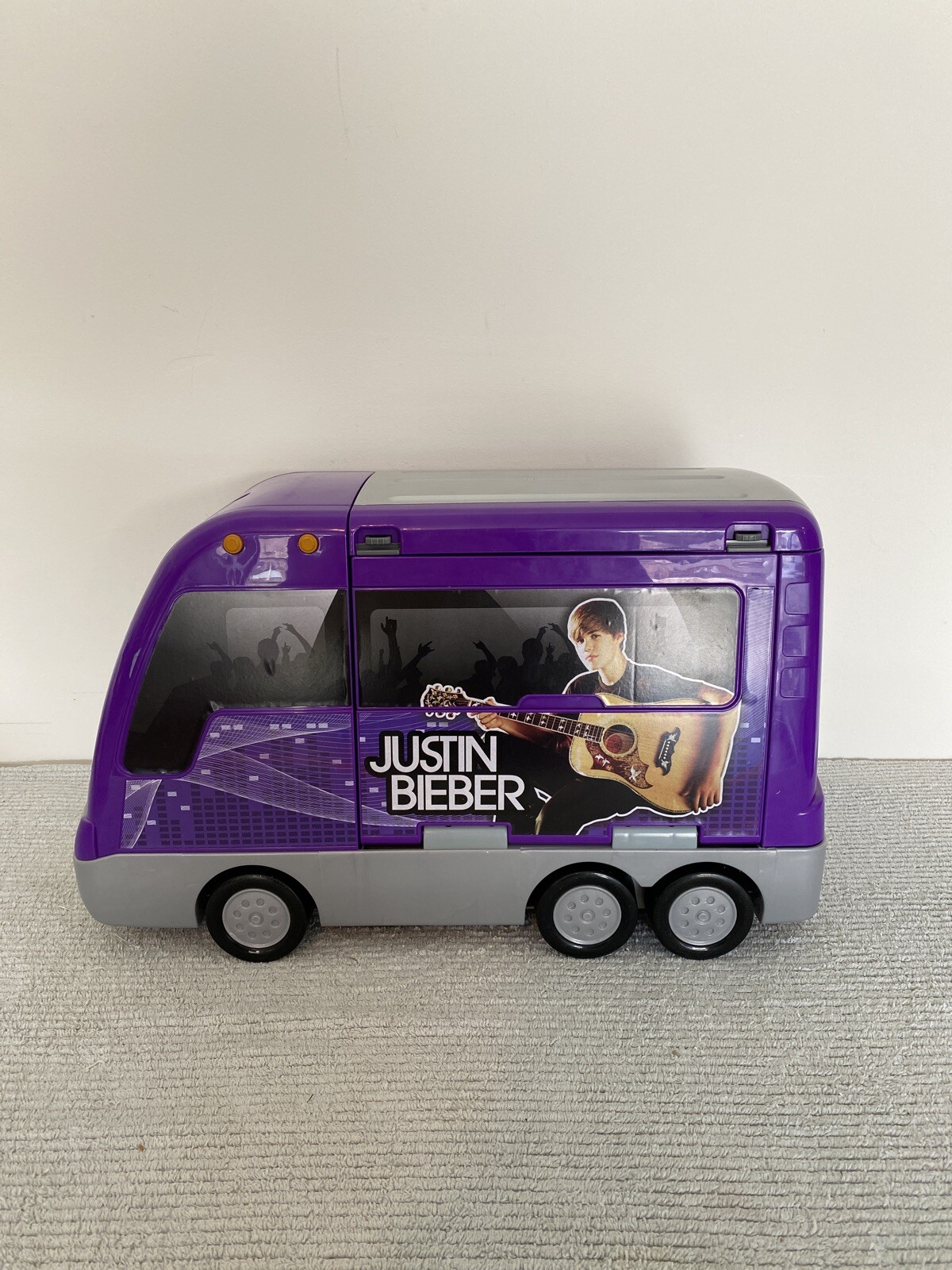 justin bieber tour bus toy