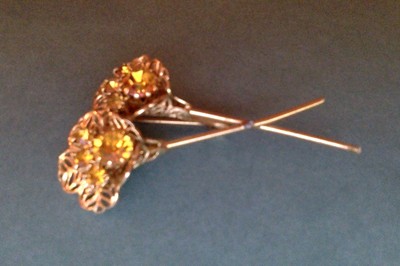 アクセサリー Filigree brooch 1950s vintage gold clear 1950's VINTAGE filigree TOPAZ CRYSTAL FLOWER PIN GOLD TONE
