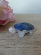 Sculpture tortue en pierre bleue et blanche, pierre d'énergie, cadeau collection