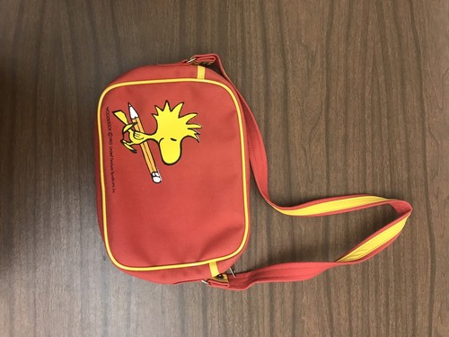 Raro Bolso Escolar Woodstock 1965 United Feature Syndicate, Inc Snoopy - Imagen 5 de 6