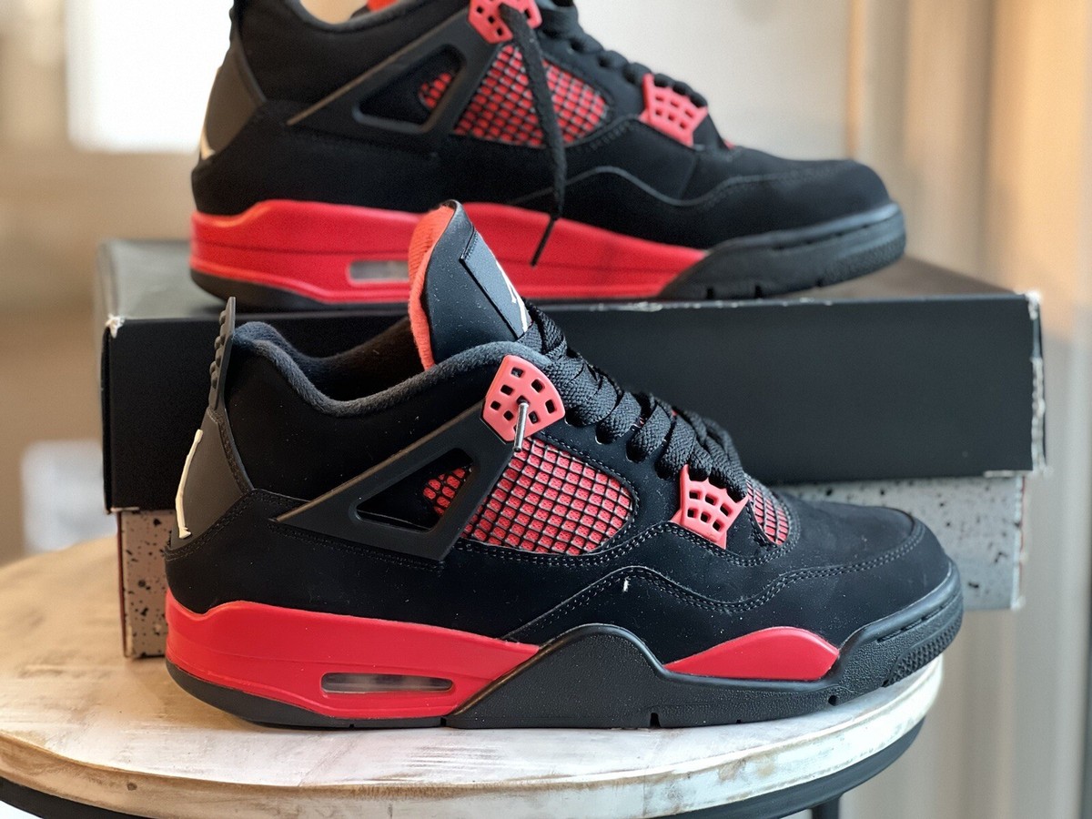 Size 9.5 - Jordan 4 Retro Mid Red Thunder VNDS Sneakers