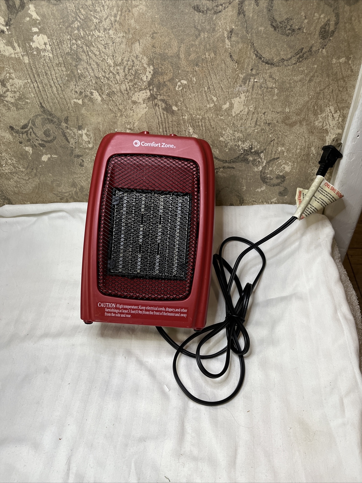 Comfort Zone Portable Ceramic Space Heater Model CZ442RWM 1500 Watts Red |  eBay