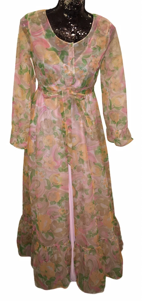 Vintage Women's Radcliffe Floral Night Gown and Robe Set Small - Image 2 of 4