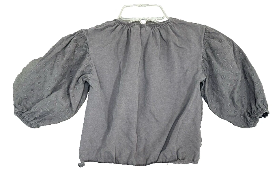 Top Zara Manga Abullonada Gris Texturizado NIÑA Talla 2-3 Años Niño Pequeño Floral Cabaña Foto 2 de 4