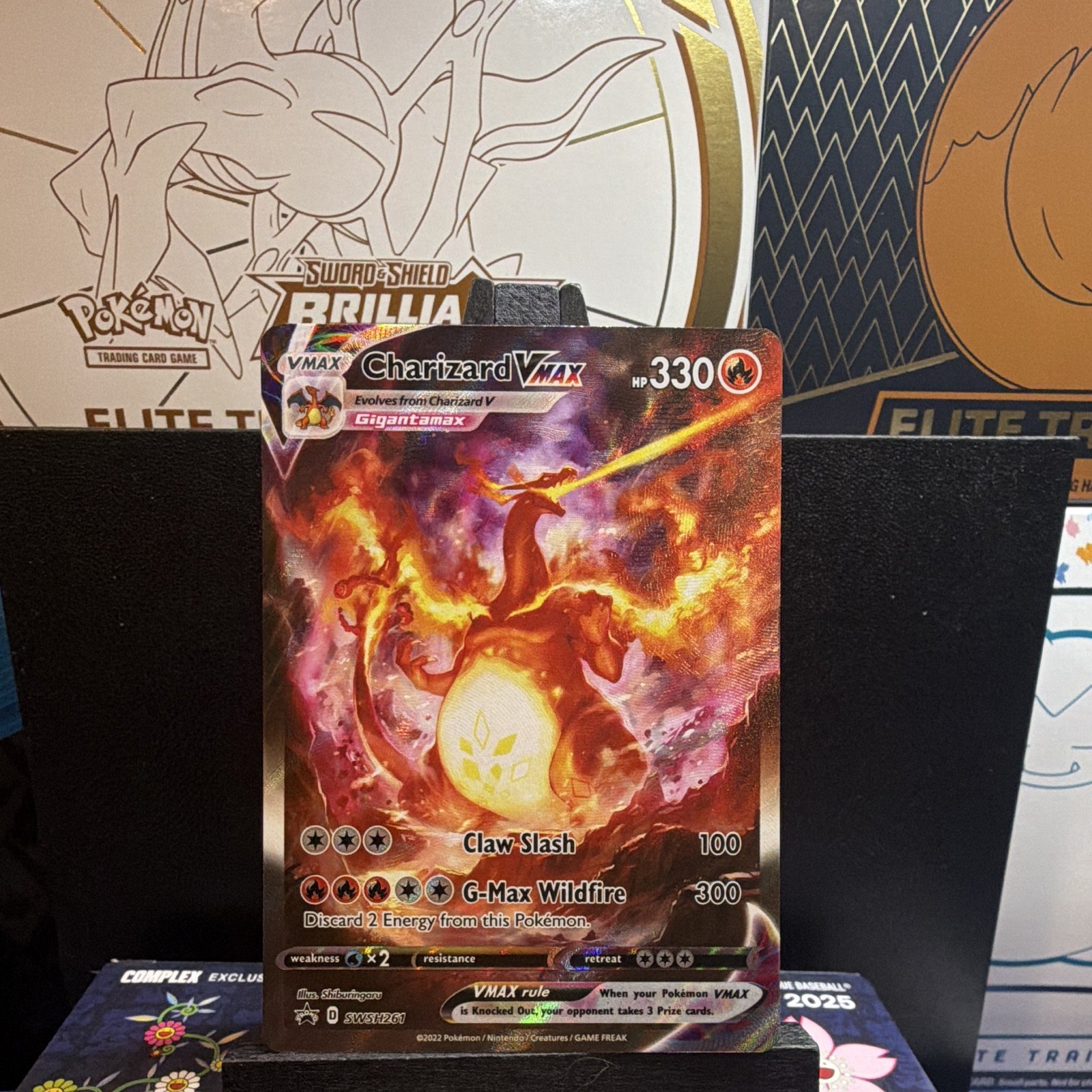 The Pokémon Company Charizard VMAX SWSH261 Promo Holo VMAX 330 HP ENG 2022