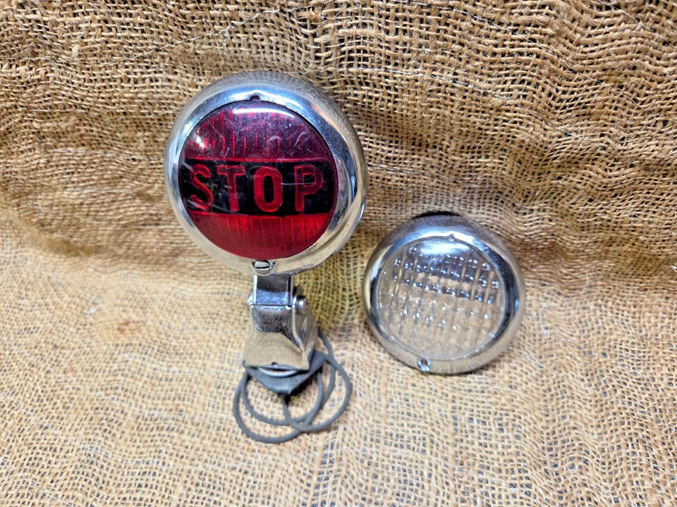 Lámpara de freno vintage original Pioneer de EE. UU. luz de parada GM Chevy Buick Ford Foto 3 de 4