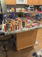 PEZ DISPENCERS VINTAGE LOT