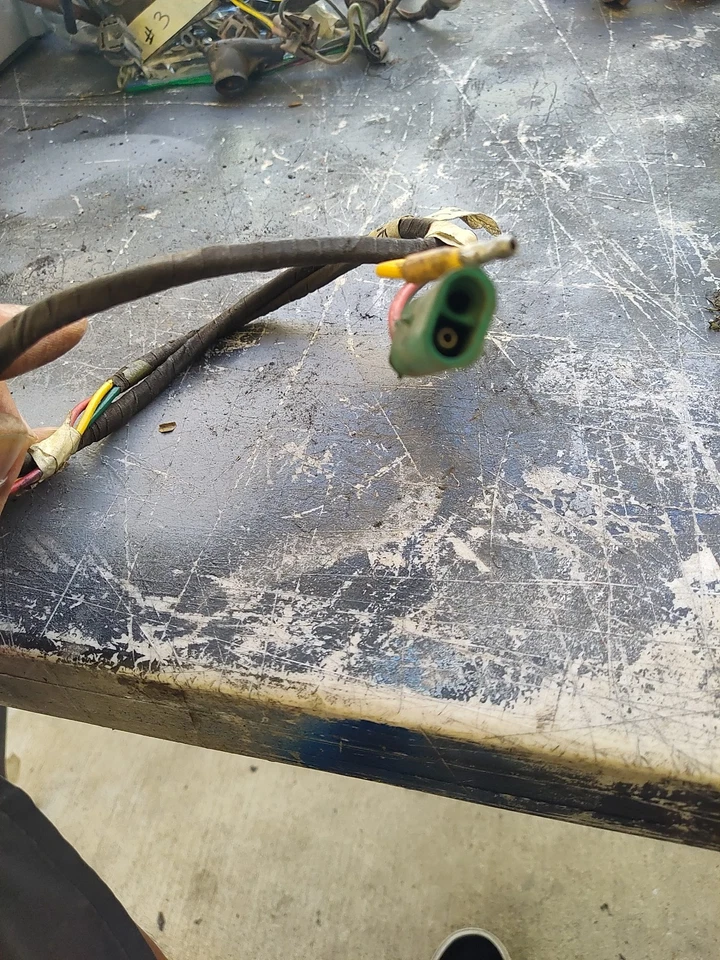 1965/65/66 Ford Thunderbird Power Antenna Harness/Plug - Image 4 of 4