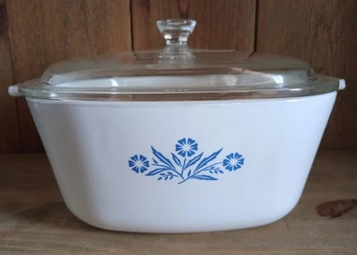 Vintage Pyrex Corning Ware Cornflower Blue 2.5 QT Casserole Dish with Lid