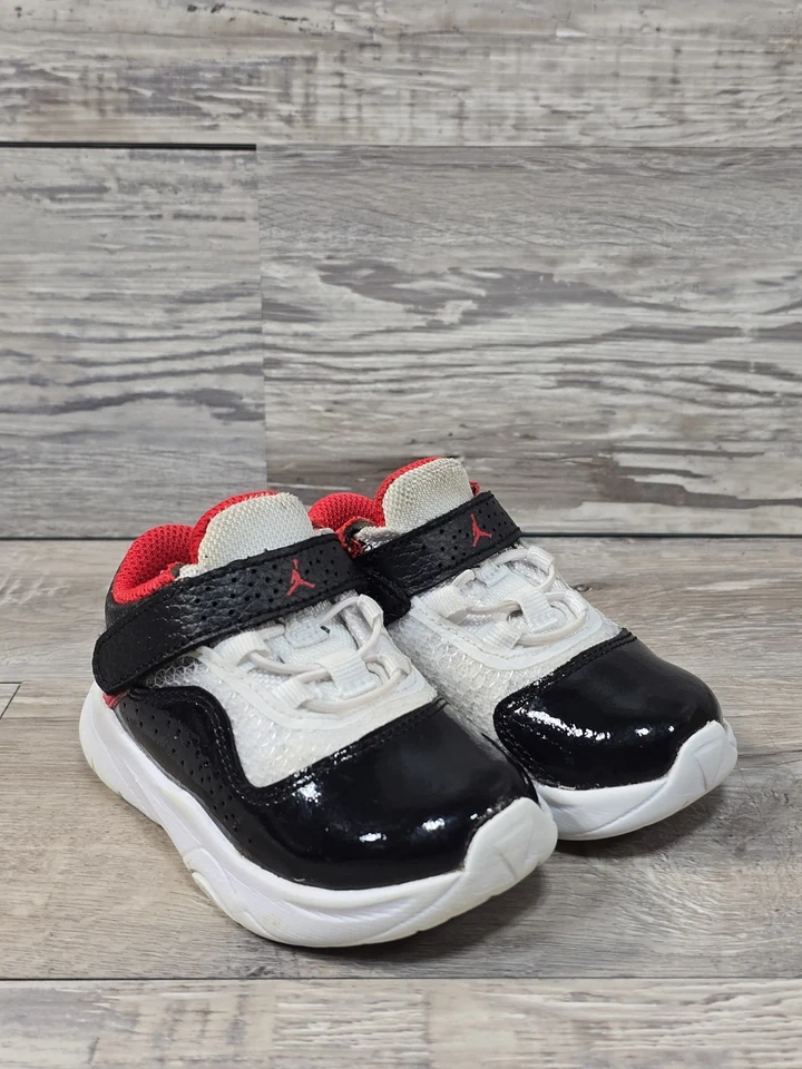ZAPATOS NIKE AIR JORDAN 11 CMFT BAJOS (TD) NIÑOS PEQUEÑOS TALLA 5C ZAPATILLAS Foto 3 de 4