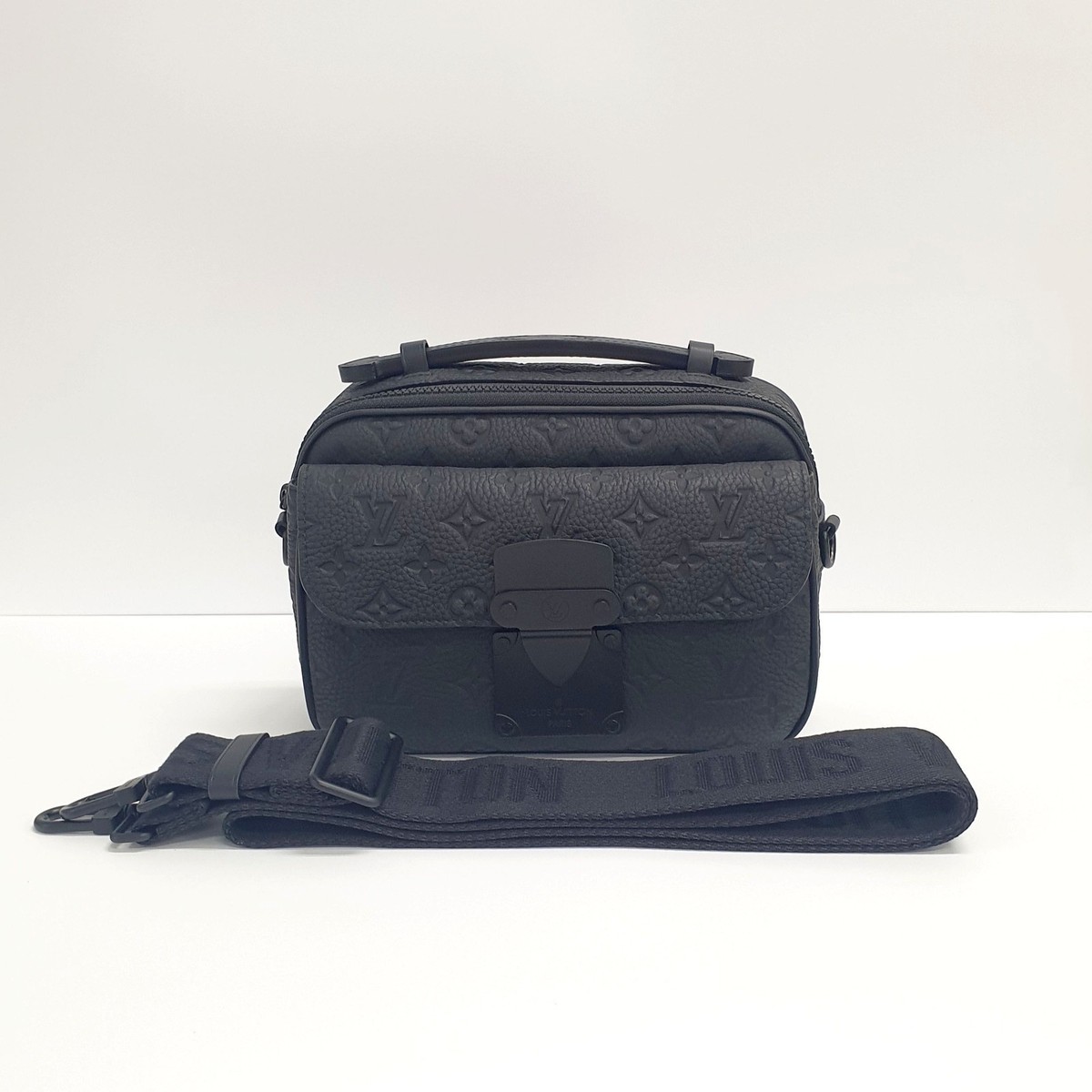Louis Vuitton Monogram S Lock Messenger Taurillon Crossbody Bag M58489  91066549 | eBay
