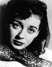 Gail Russell Unsigned photo - American actress - Donation to Cancer Charity *2
