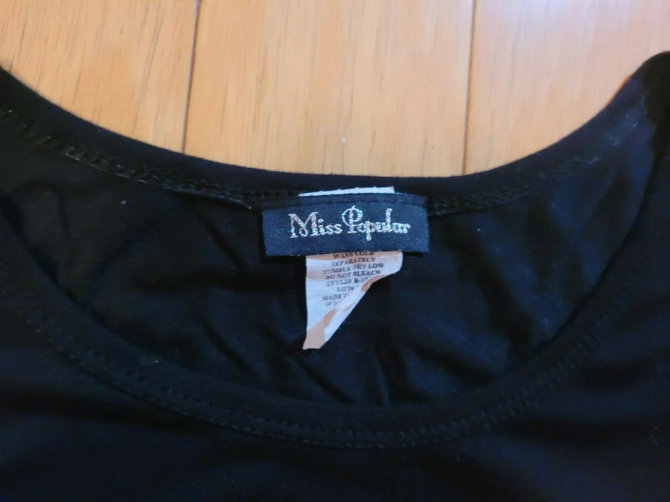 EUC много девочек платье и футболка черный с цветами подходит размер 10-12  - Изображение 4 из 4