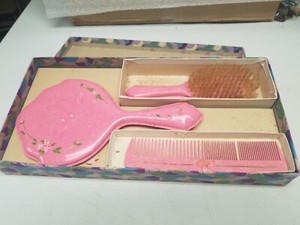 Vintage Toilet Articles: Comb, Brush & Mirror Set #804