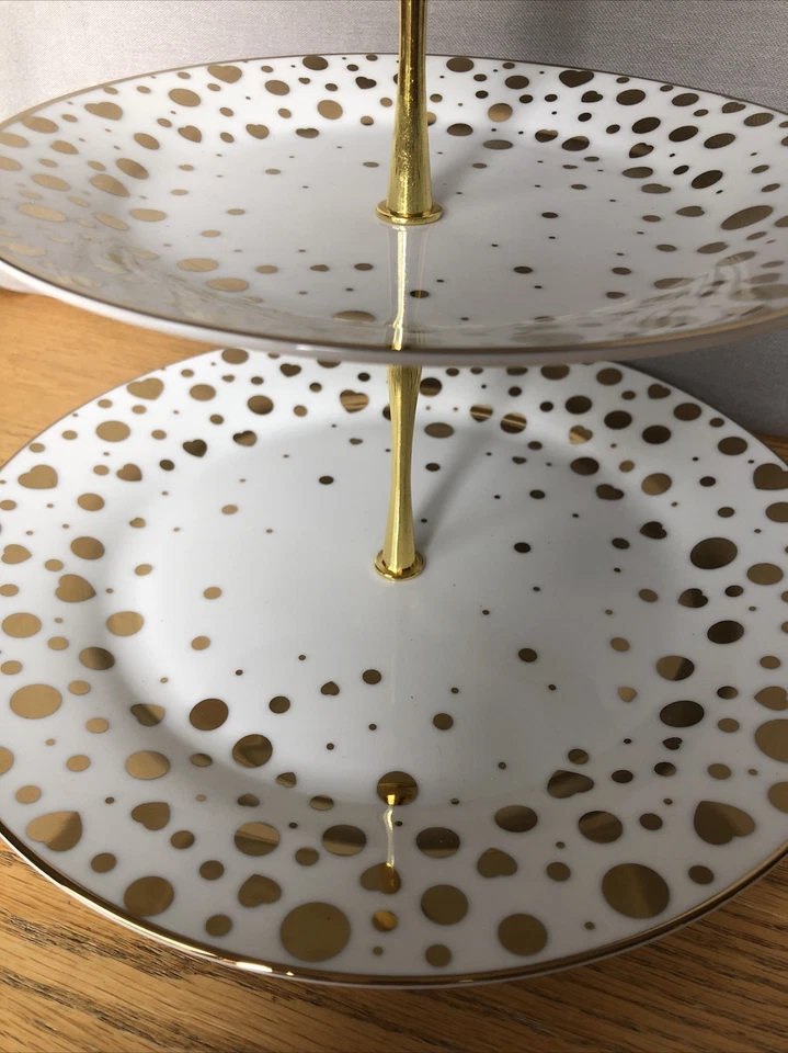 10 Strawberry Street Ceramic 3 Tiered Dessert Tower- White/Gold NWT - Hearts Dot - Image 2 of 4