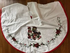 Vintage Imperial Elegance Needlepoint Christmas Tree Skirt Teddy Bears 37” 1991