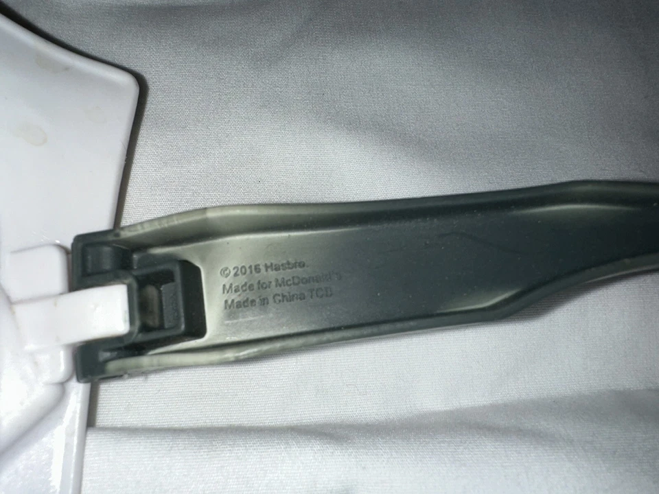 Máscara de cosplay Strongarm 2016 juguete McDonald's de 6" #6 Transformers robots disfrazados Foto 3 de 3