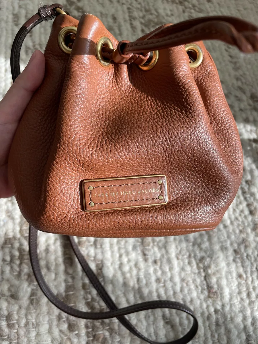 Marc Jacobs The Leather Mini Bucket Bag