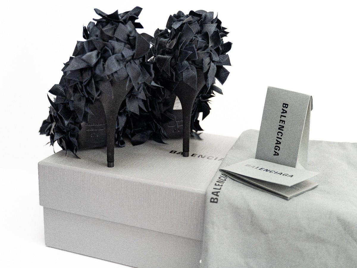 【BALENCIAGA】MARIE-ANTOINETTE 110mm パンプス サテンリボン BALENCIAGA】MARIE-ANTOINETTE 110mm パンプス サテンリボン