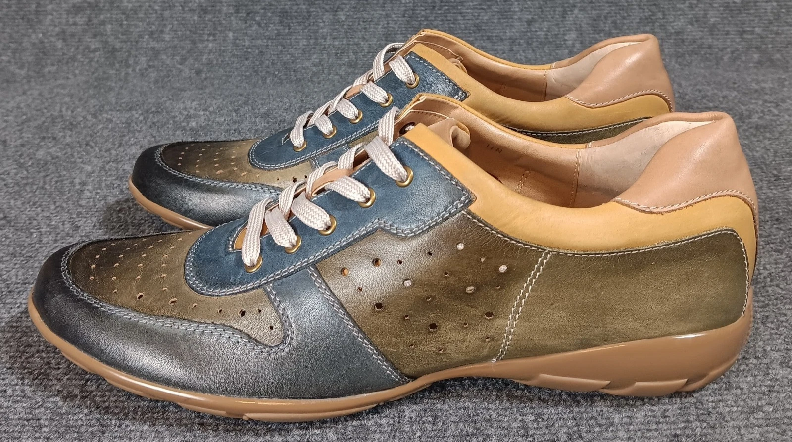 Vaneli Sports Women Shoes Size 11 Narrow Blue Green Leather Lace Up