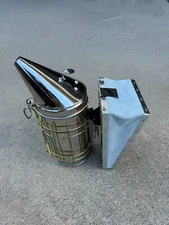 Bee Hive Smoker Stainless Steel with Heat Shield Calming Beekeeping Equipment