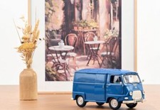 Norev 185122 Renault Estafette 1967 Saviem Blau 1:18 Standmodell