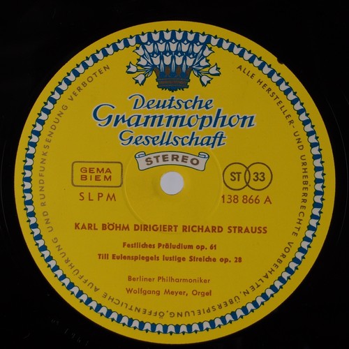 bohm: conducts strauss.