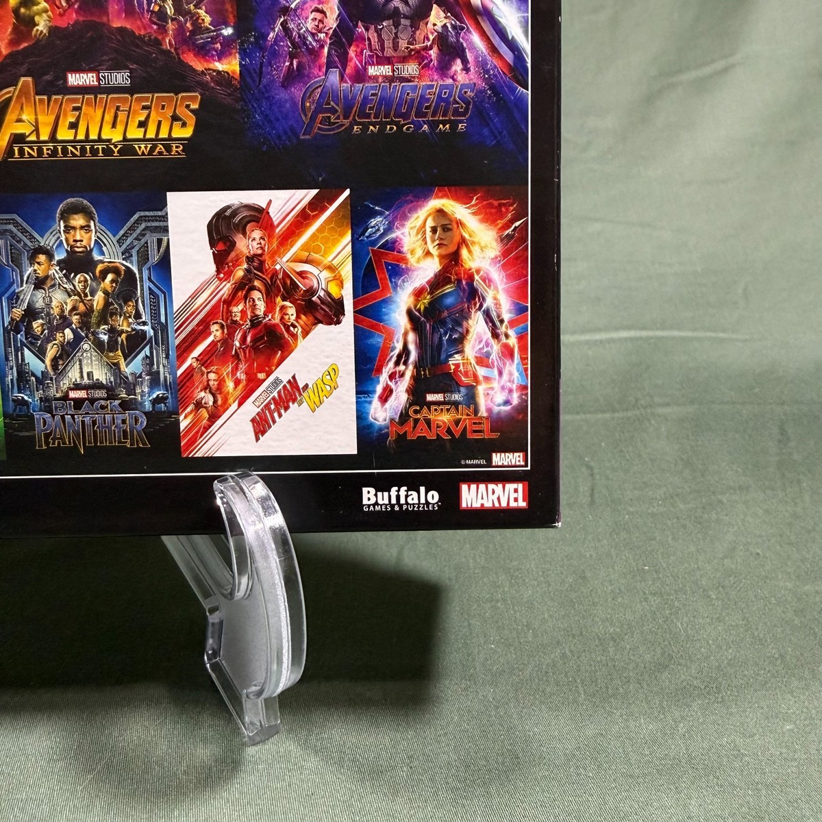 Buffalo Games - Marvel - Spider-Man vs Doctor Octopus - Puzzle da 2000 pezzi per adulti - Puzzle impegnativo perfetto per serate di gioco - Dimensioni finite 38,50 x 26,50